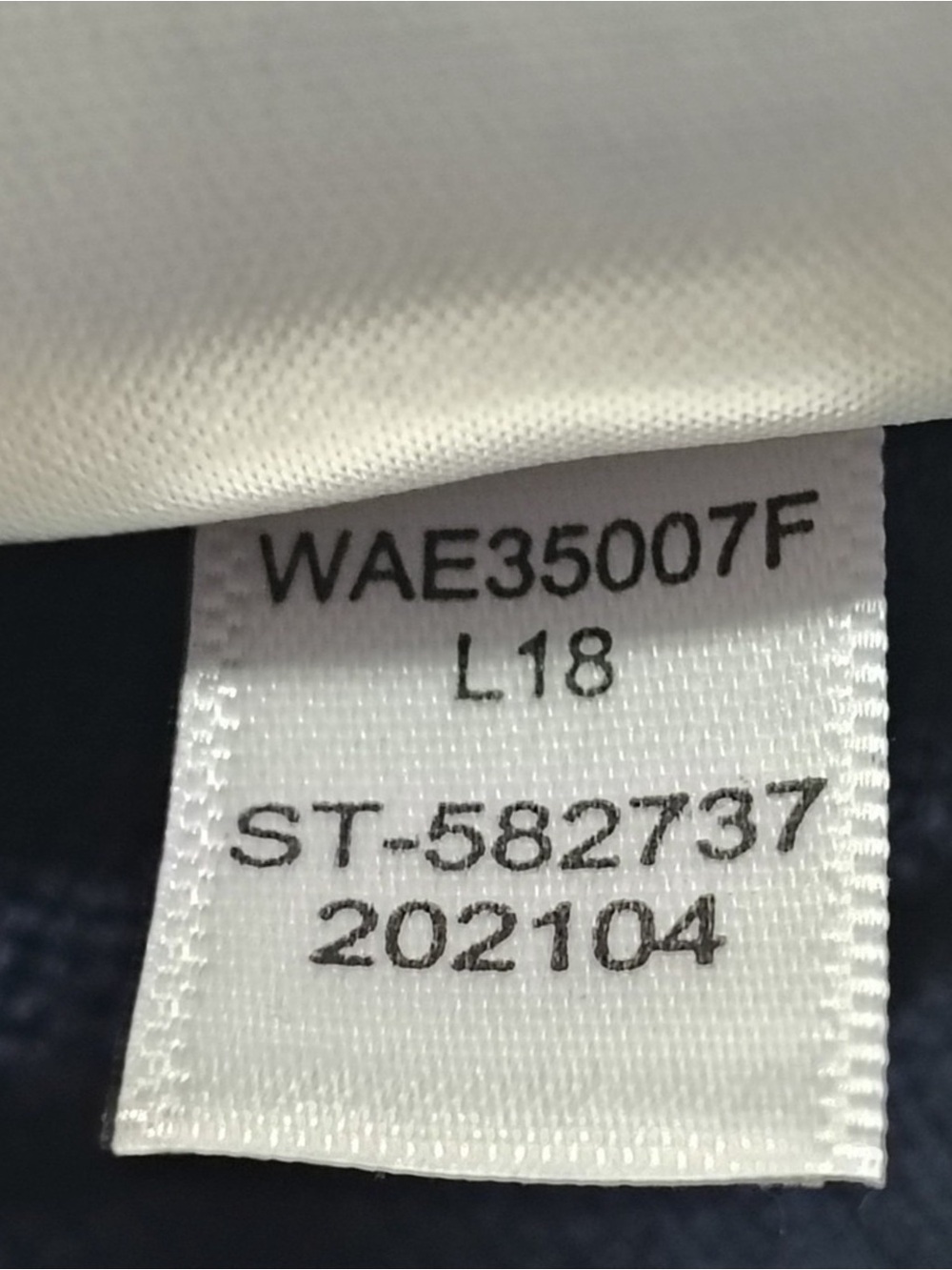 Amazon Essentials Navy V-Neck Button Front Cardigan - Picture 5 of 6